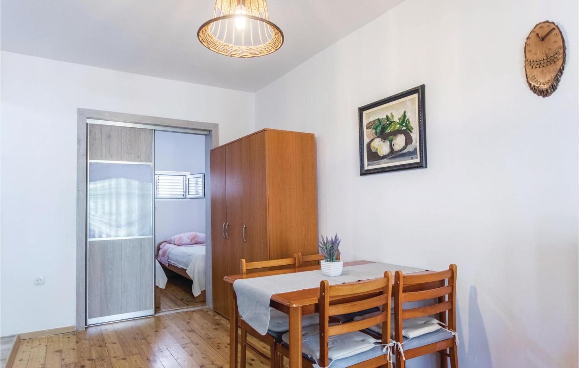 Awesome Apartment In Klek With Kitchen Exterior photo